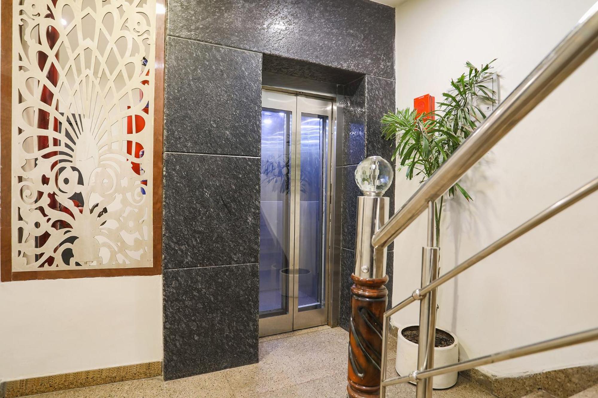 Fabhotel The Diamond Ghaziabad Exterior photo